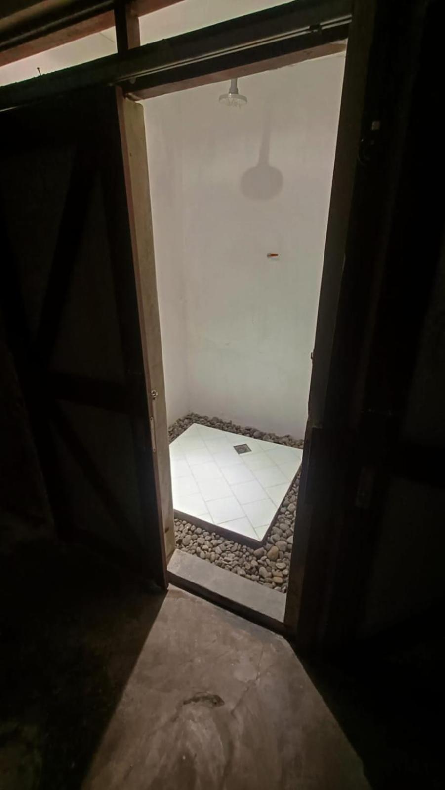 Trava House Villa Jogja ยอกยาการ์ตา ภายนอก รูปภาพ