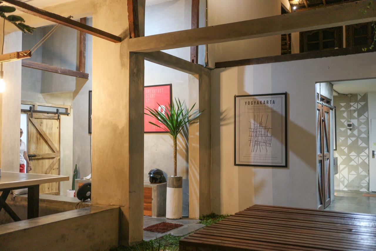 Trava House Villa Jogja ยอกยาการ์ตา ภายนอก รูปภาพ
